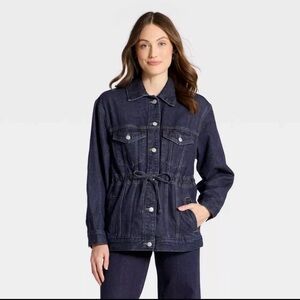 Women's Cinched Waist Trucker Denim Jacket NWT Sz M